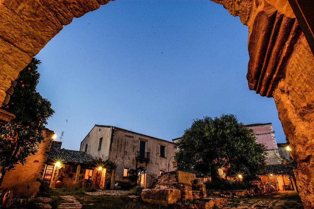 Hotel Omu Axiu Orroli Exteriér fotografie